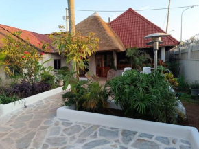 Mia Safari Lodge and Restaurant